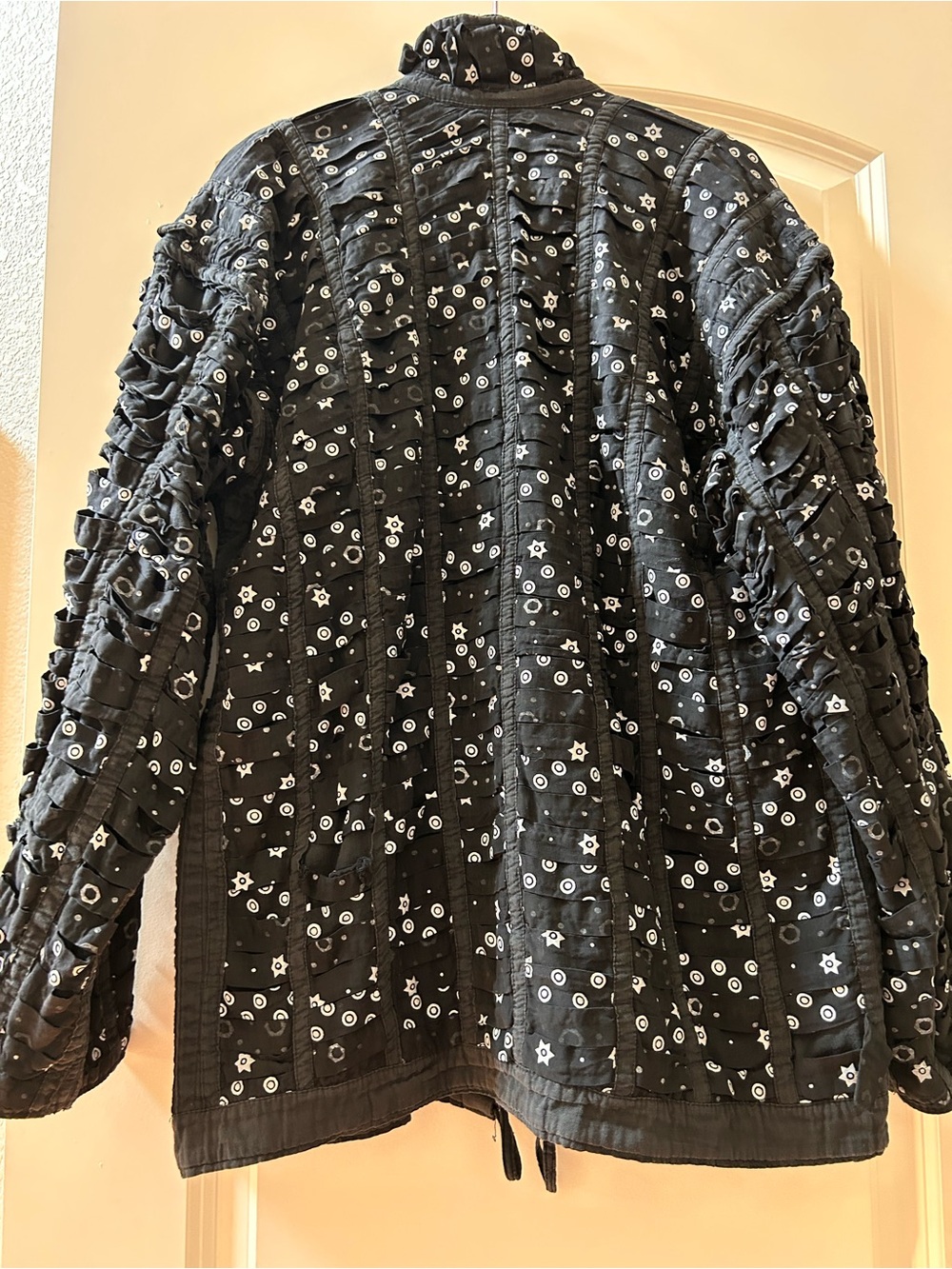 Village Sport Shoppes Carmel-by-the-Sea woven reversible Lagenlook jacket. Artsy - Picture 8 of 14